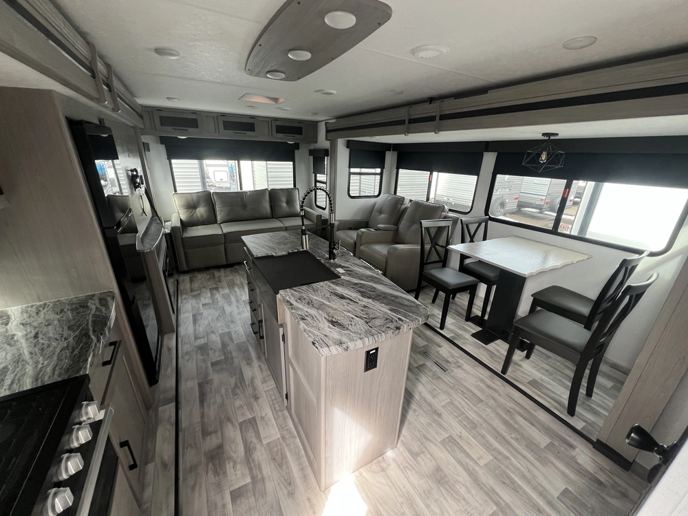 2024 Dutchmen Kodiak 3221rlsl alt