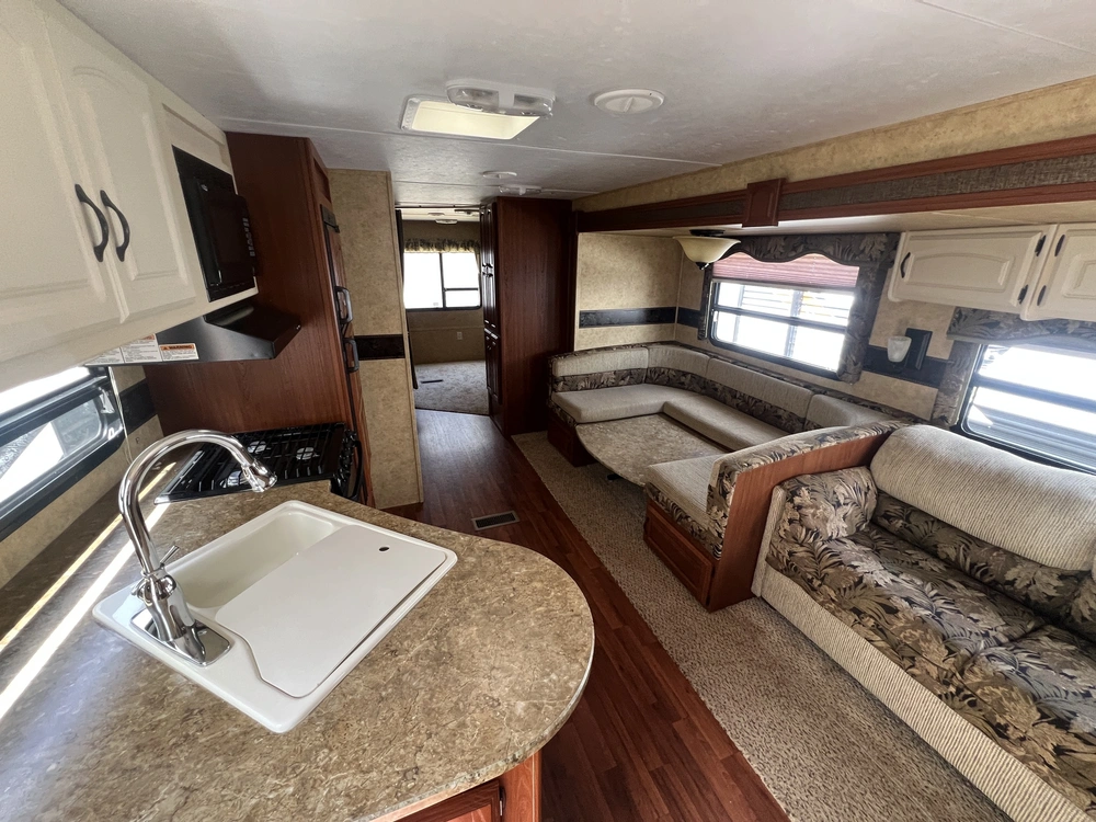 2011 Keystone Rv Outback 312bh alt