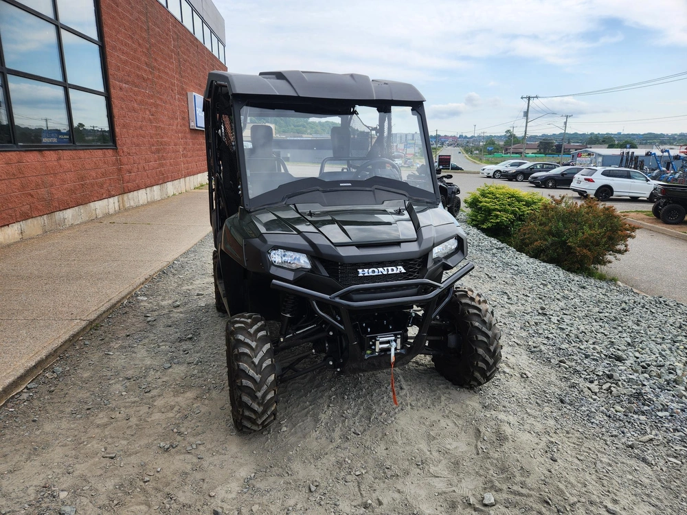 2025 Honda Pioneer 700 - 4d - Green alt