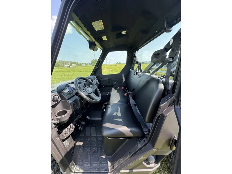 2027 Polaris Ranger XP 1000 CAB, Avalanche Gray