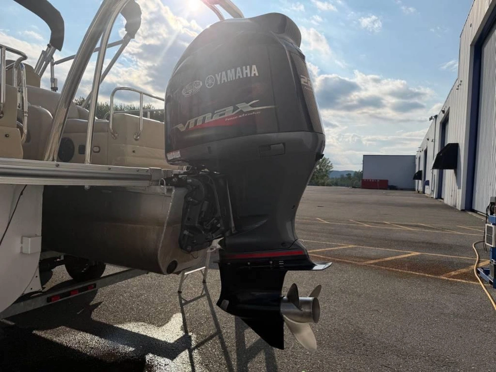 Suncatcher Elite 324ss 2014 alt