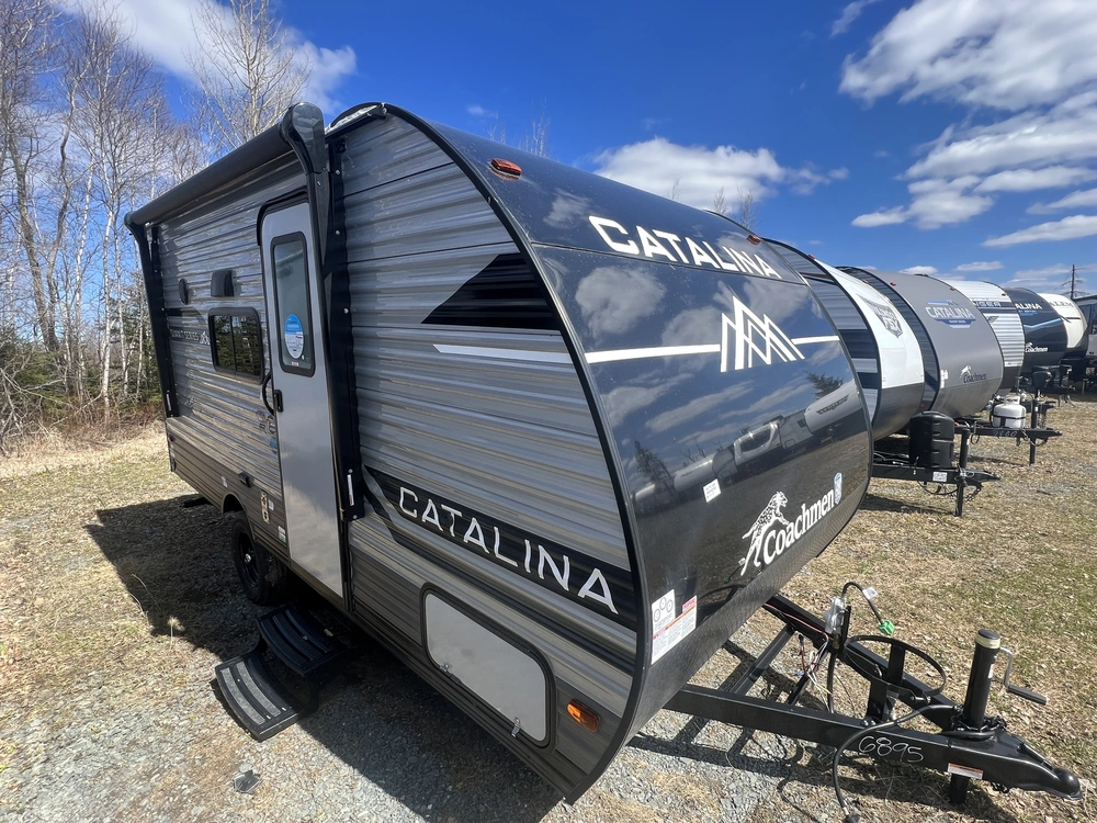2024 Forest River Coachmen Catalina Summit Series 164 Bhx alt