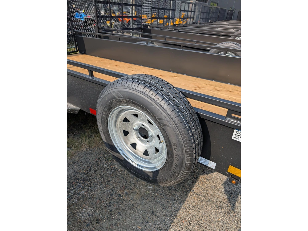 2027 Canada Trailers Utility, Black, Rear Ramp alt