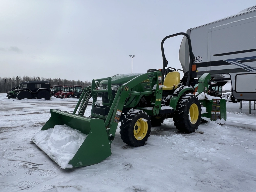 2015 John Deere 2025r (os) alt