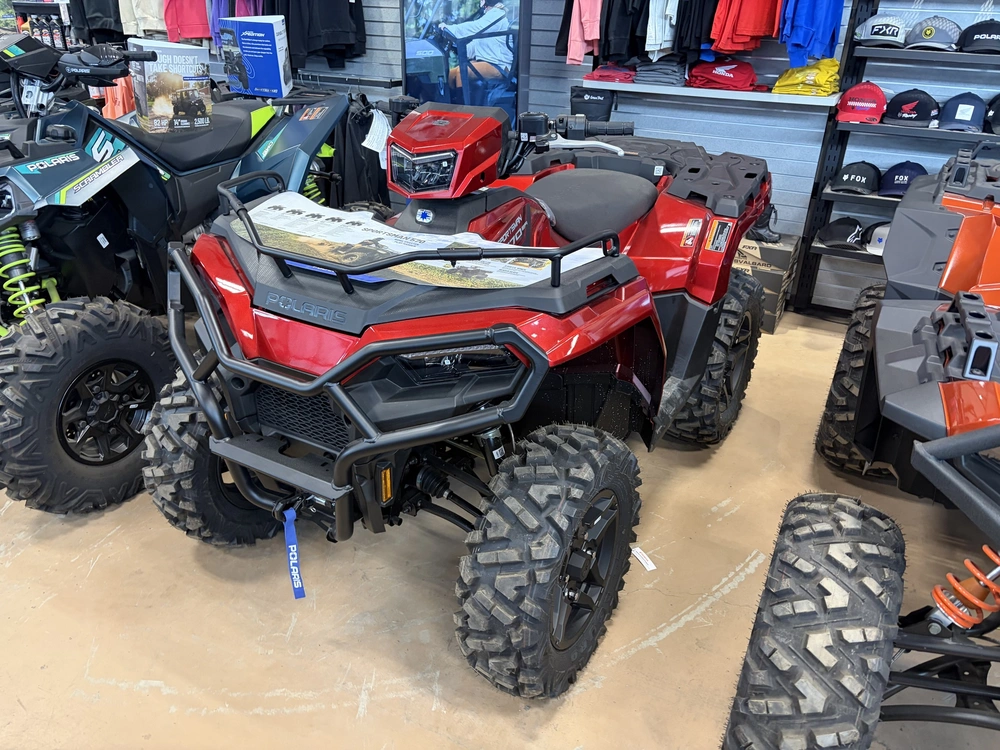 2026 Polaris Sportsman 570 Trail Sunset Red alt