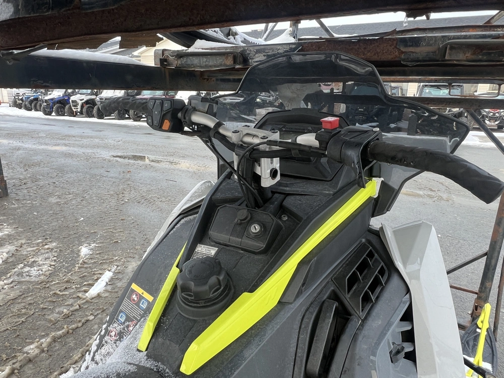 2022 Polaris 850 Indy Xc 129 alt