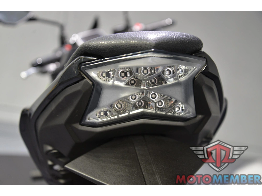2022 Kawasaki Z650 alt