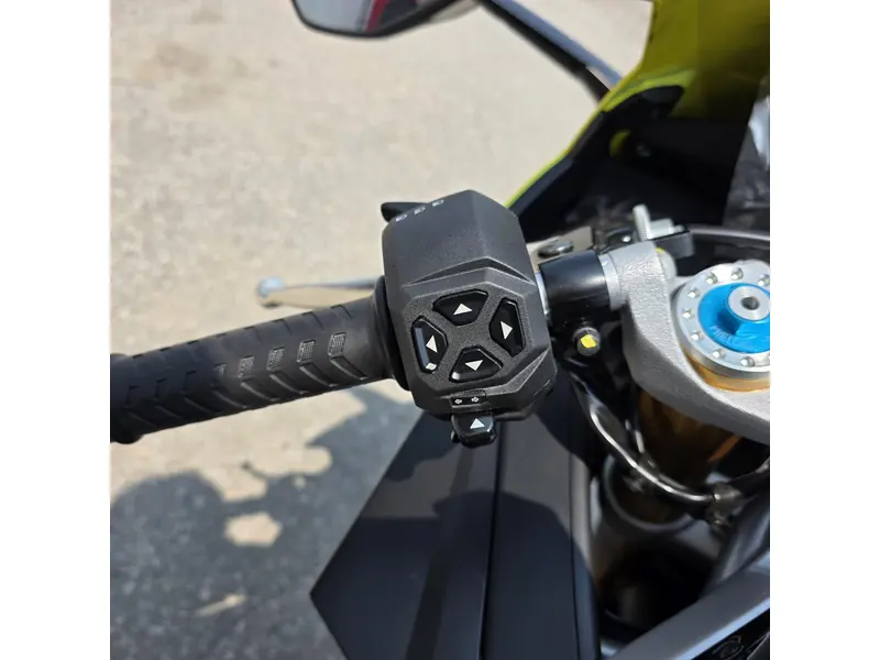 2027 Aprilia RS 660 Factory