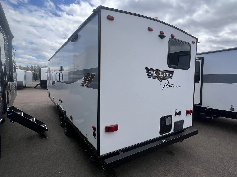 2023 Forest River Wildwood 261bhxlx alt