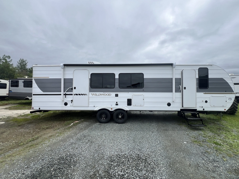 2026 Forest River Wildwood 300 Ice alt