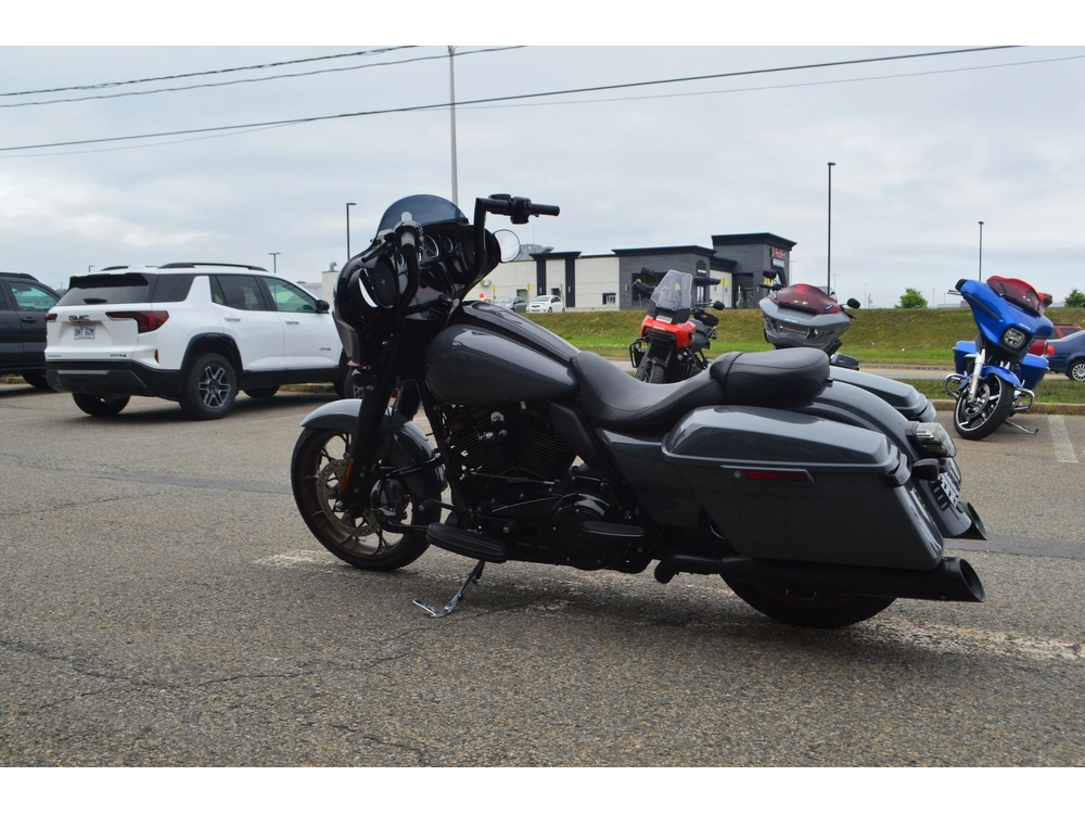 2022 Harley-davidson Flhxst alt