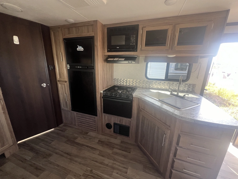2018 Jayco Jayfeather 27rl alt