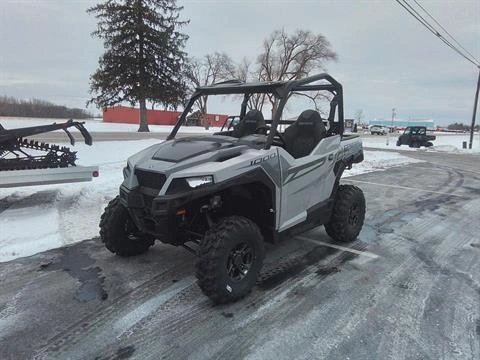 2026 Polaris General 1000 Sport Ghost Gray Sport alt