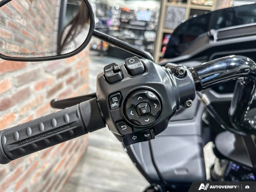 2026 Harley-davidson Road Glide alt