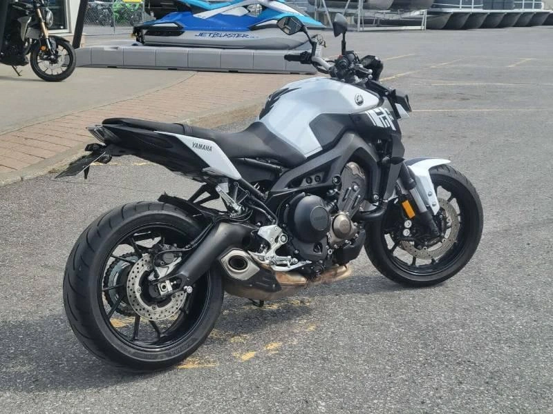 2017 Yamaha Fz09ahw alt