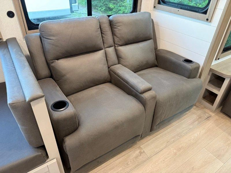 Jayco Jayflight 290rls 2027 alt