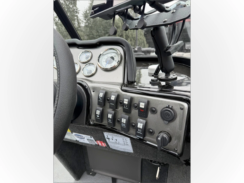 2026 Smoker-craft Ultima 182 Dc alt