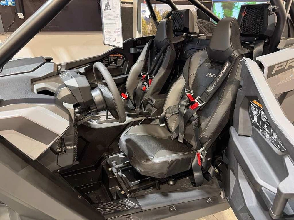 Polaris Rzr Pro Xp Ultimate 2026 alt