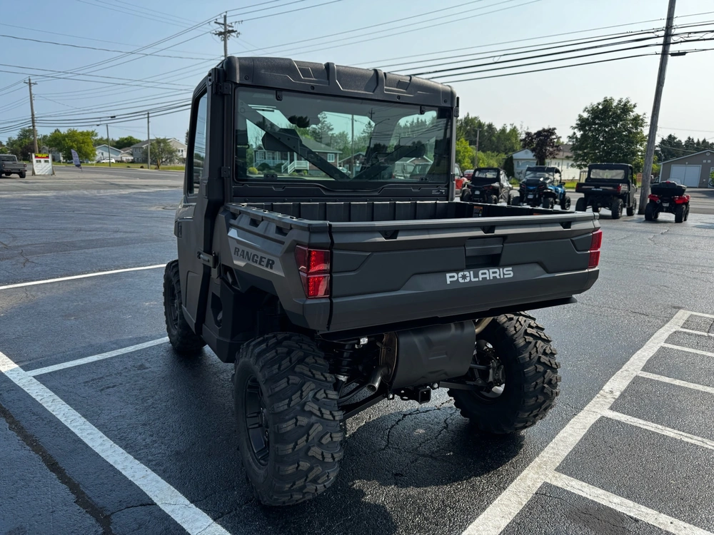 2027 Polaris Ranger 1000 Xp Cab Avalanche Gray alt