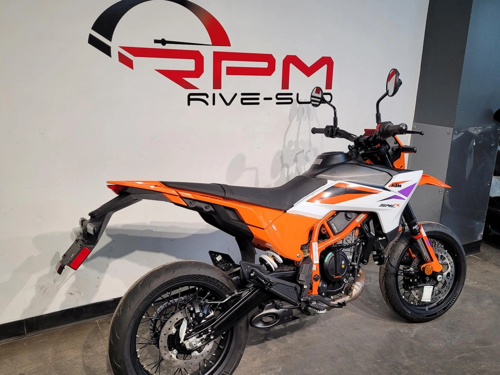 Ktm 390 Smc R *à Partir De 3.99% 2026 alt