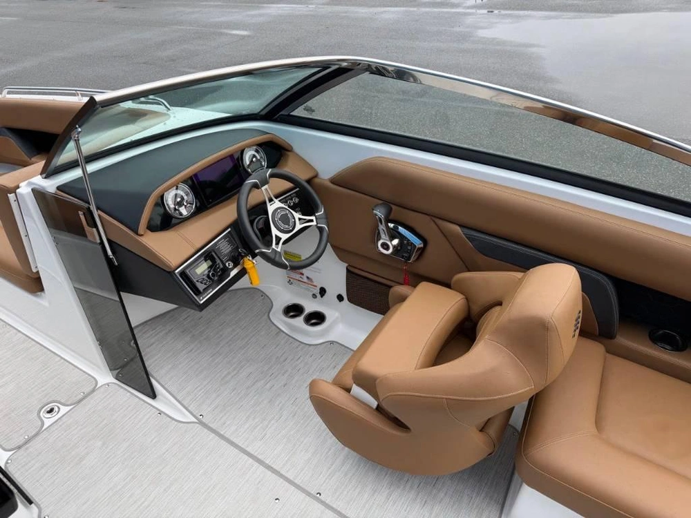 Four Winns Hd5 Mercruiser 6.2l / Bravo 3 2025 alt