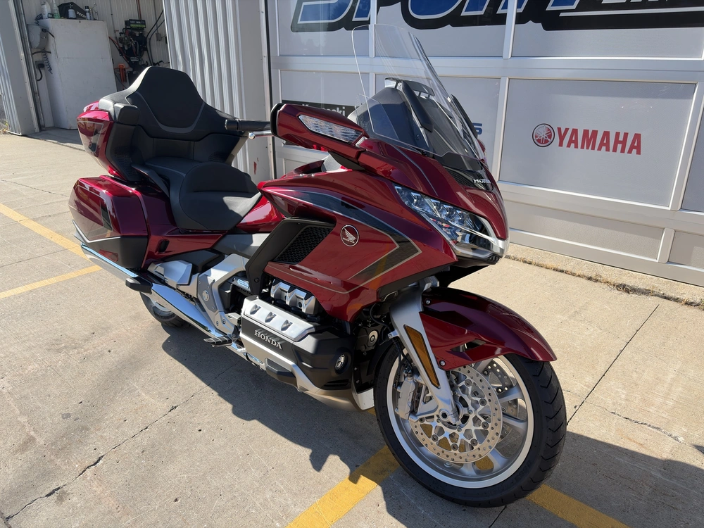 2026 Honda Gold Wing Tour Dct Airbag alt