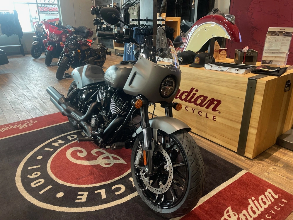 2026 Indian Motorcycle Sport Chief - Heavy Metal Smoke alt
