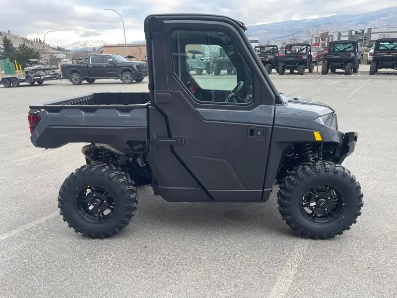 Polaris RANGER XP 1000 CAB - AVALANCHE GRAY 2027