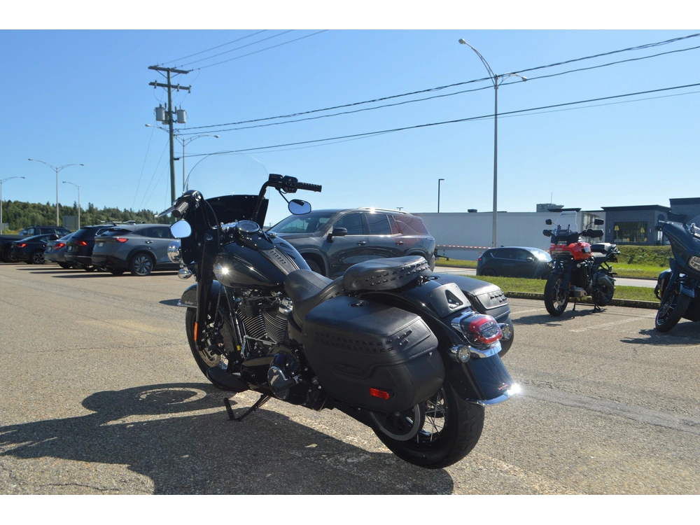Harley-davidson Flhc 2025 alt