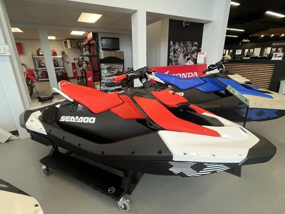 Sea-doo Spark Trixx 3 Place Rotax 900 Ace 90 2026 alt