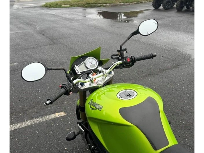 Triumph 1050 Speed Triple 2007 alt