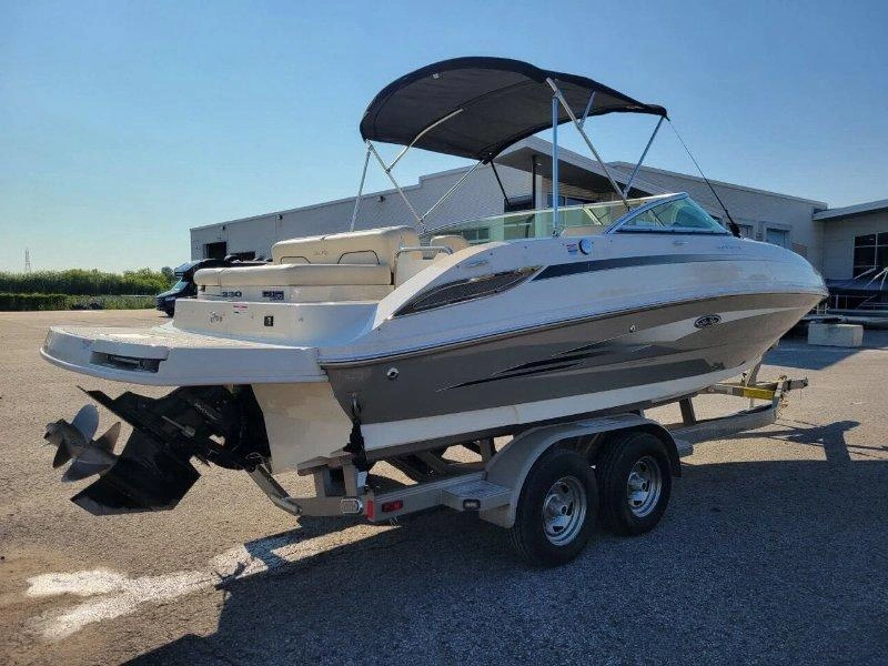 Sea Ray Sundeck 230/ Mercruiser 350 2009 alt