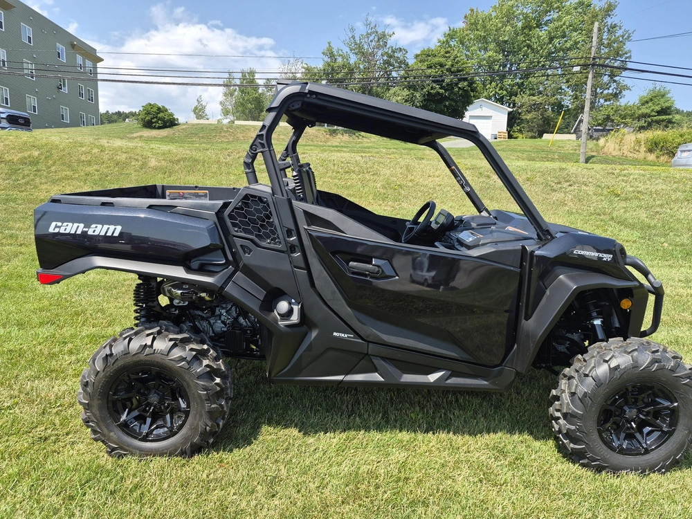 2026 Can-am Commander Xt 700 alt