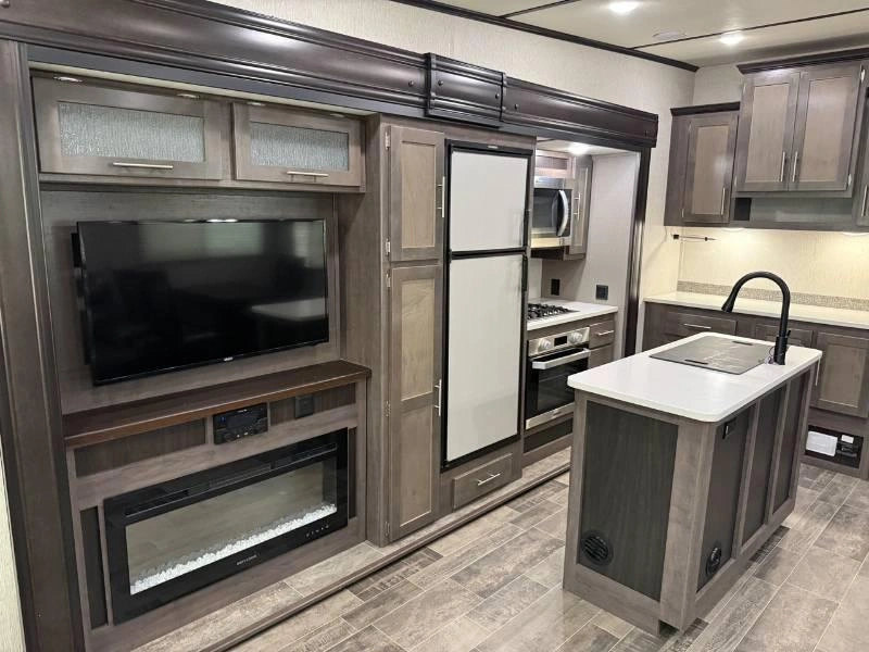 2020 Crossroads Cruiser 29si alt