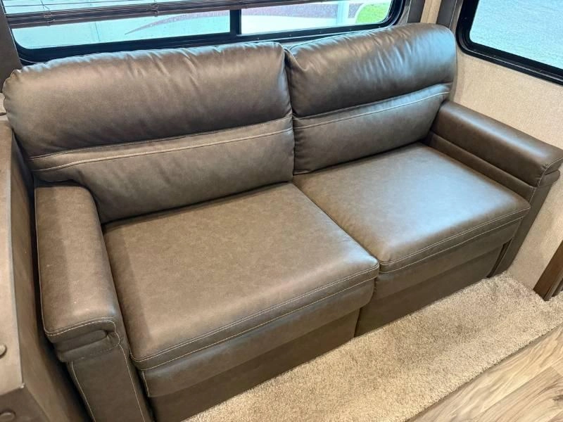 2020 Keystone Rv Cougar 32bhs alt