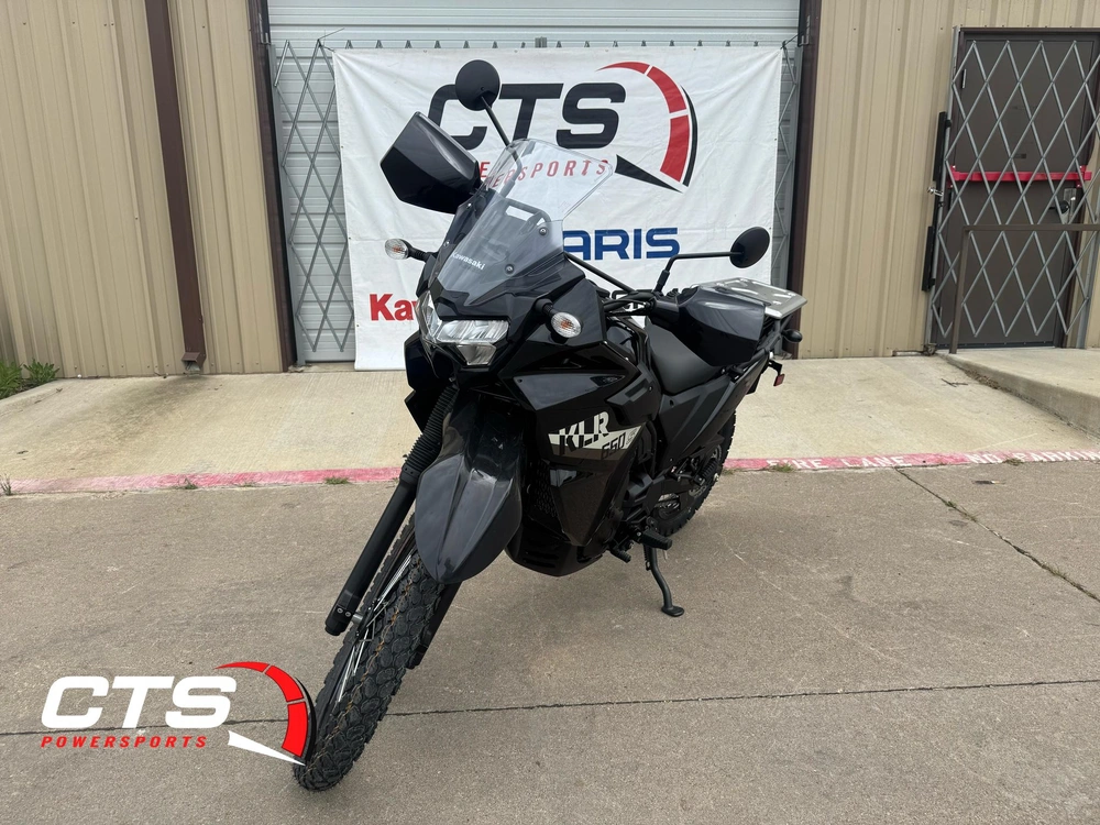 2026 Kawasaki Klr650 alt