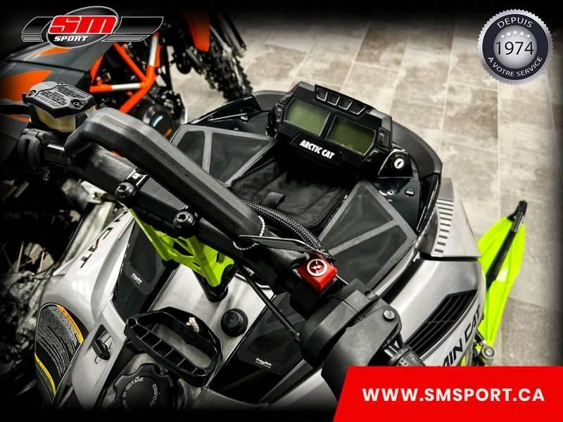 Arctic Cat M8000 2020 alt