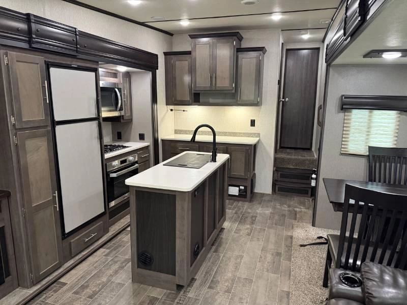 2020 Crossroads Cruiser 29si alt