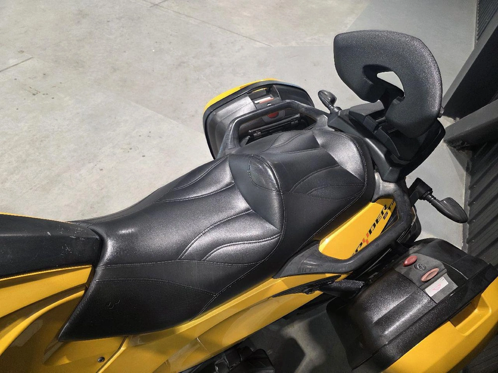Can-am Spyder St-s 2013 alt