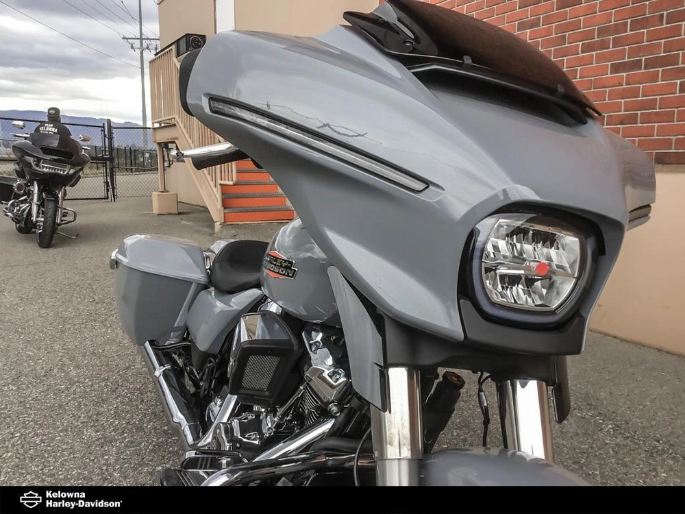 2026 Harley-davidson Flhx - Street Glide® alt