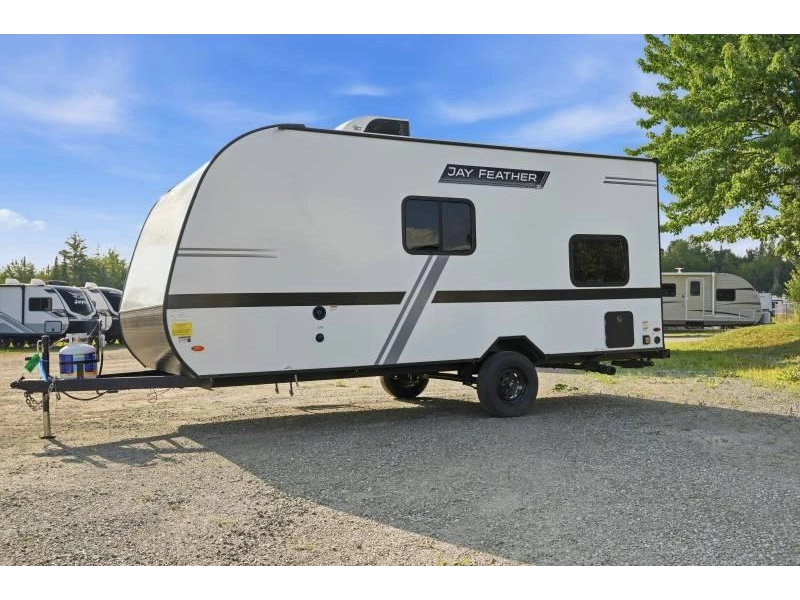 2027 Jayco Jay Feather 17bhsl alt