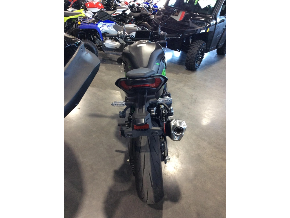 Kawasaki Z900 Abs Zr900ssfan 2025 alt