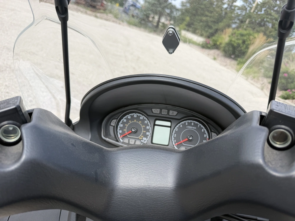 2022 Suzuki Burgman 200 alt