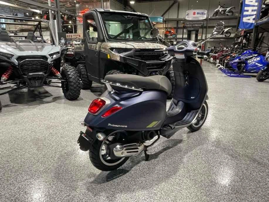 Vespa Primavera Tech 50 2025 alt