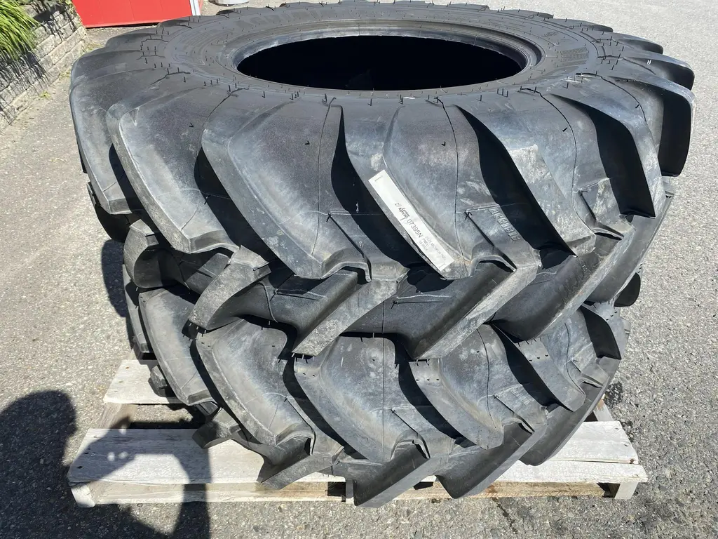 2025 MICHELIN 380/85R24 AGRIBIB 2