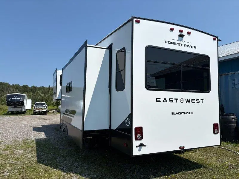East to West 2990 mk 2027