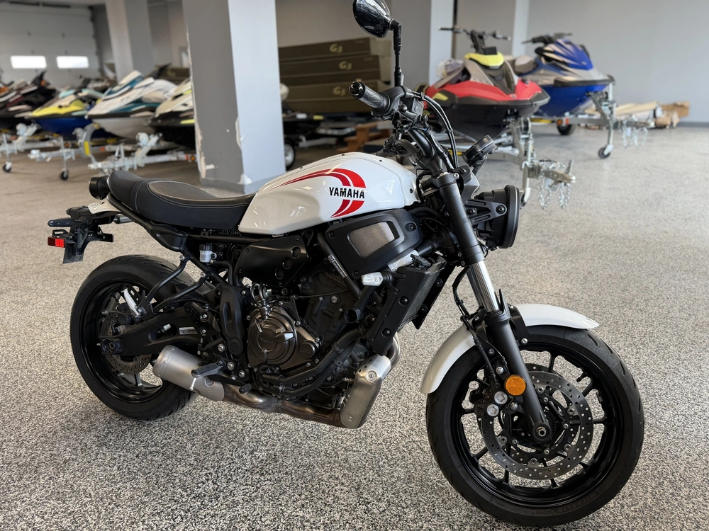 2024 Yamaha Xsr 700 (30$ Par Semaine Tx In) alt