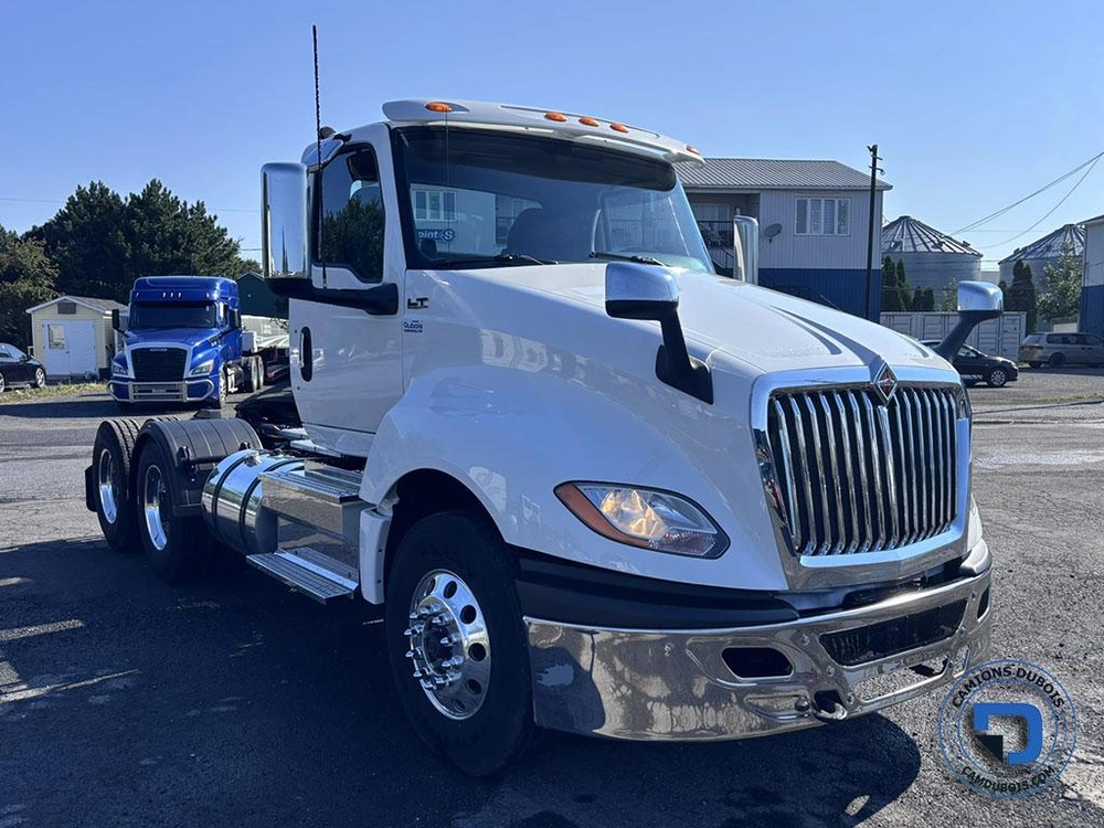2018 International Lt625 alt