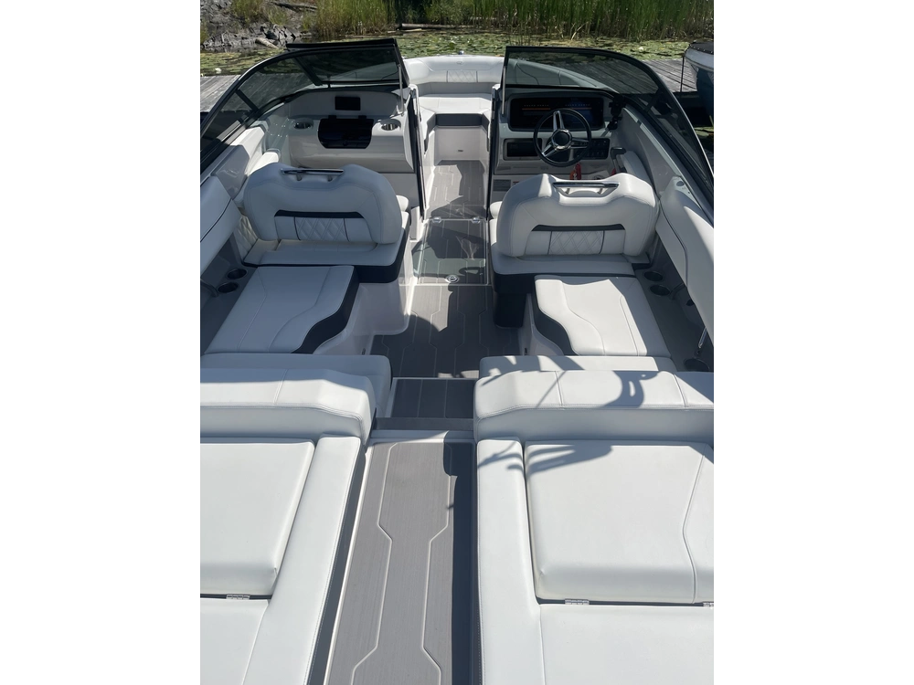 2023 Regal Ls2 Surf alt