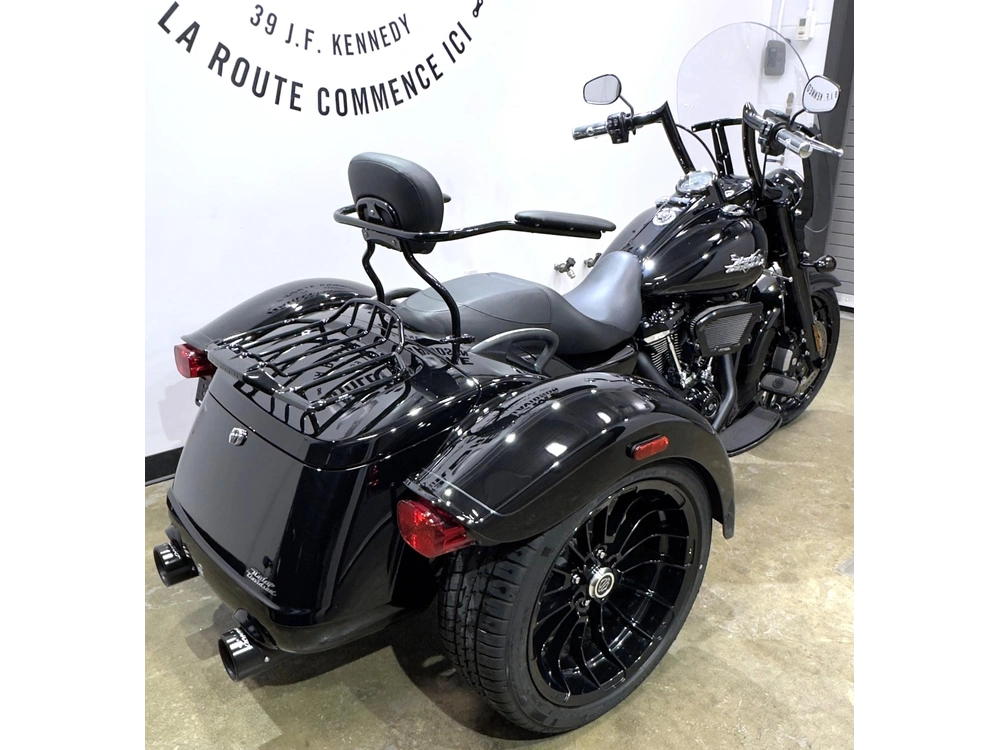 Harley-davidson Freewheeler Flrt 2024 alt